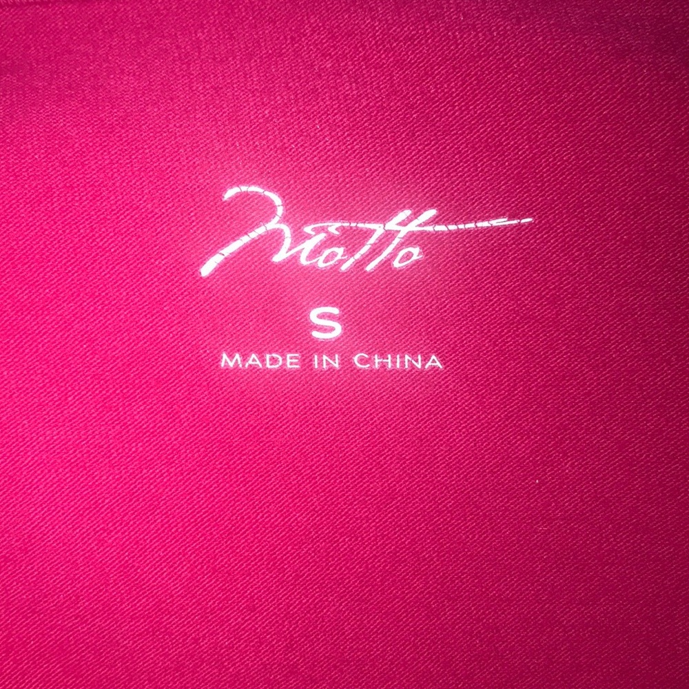 Niotto Magenta Rose Bud Top Size Small - Picture 5 of 6